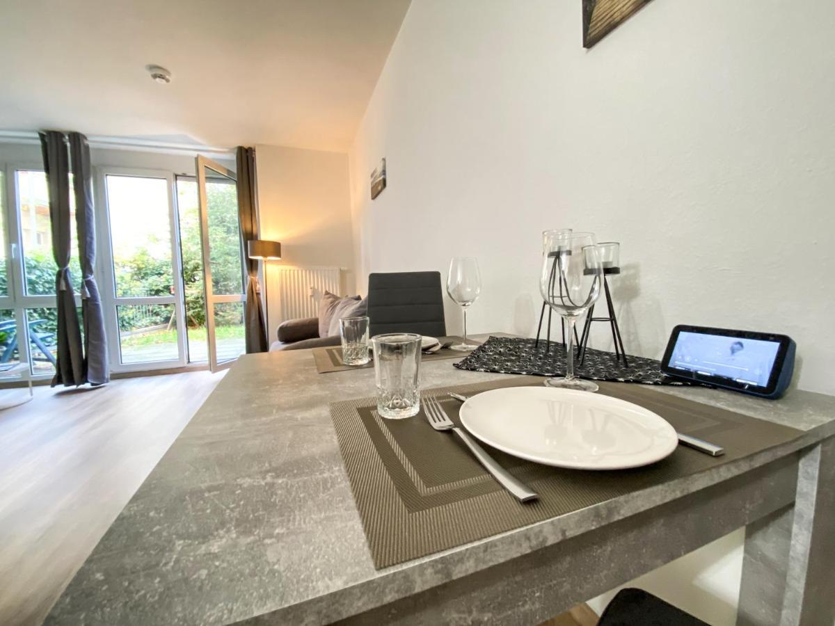 Wohlfuehl-Apartment Mit Kostenfreier Tiefgarage, Wifi & Terrasse Лейпциг Екстер'єр фото