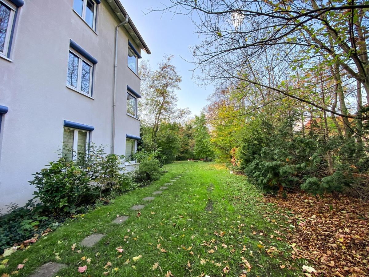 Wohlfuehl-Apartment Mit Kostenfreier Tiefgarage, Wifi & Terrasse Лейпциг Екстер'єр фото
